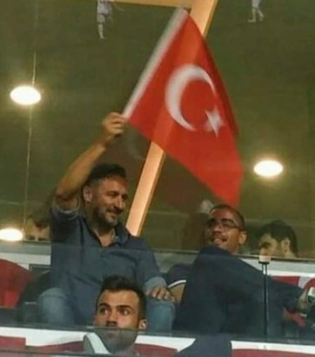 sidebrav's tweet photo. A Milli Takım çok acil şekilde Vitor Pereira ataması bekliyor… https://t.co/DdnCibGRC2