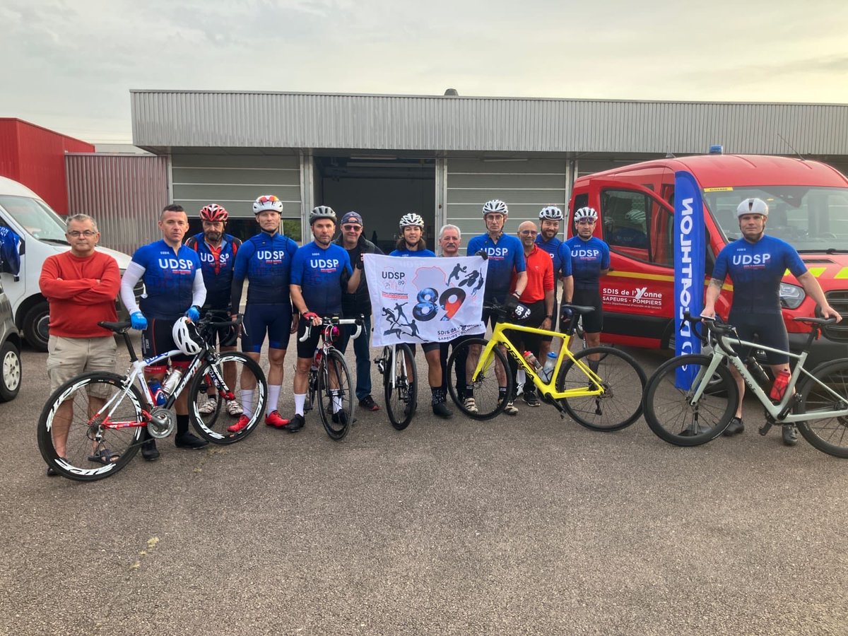 udsp89's tweet photo. Aujourd’hui, nos cyclistes ont pris la route pour une première étape entre Auxerre et Autun, avec 144 km parcourus ! 💪🚴‍♂️

Une belle mise en route pour notre Défi Vélo, avec un objectif : rejoindre le Congrès national des sapeurs-pompiers à La Roche-sur-Foron. 🚒 https://t.co/jqn3ndv9zi