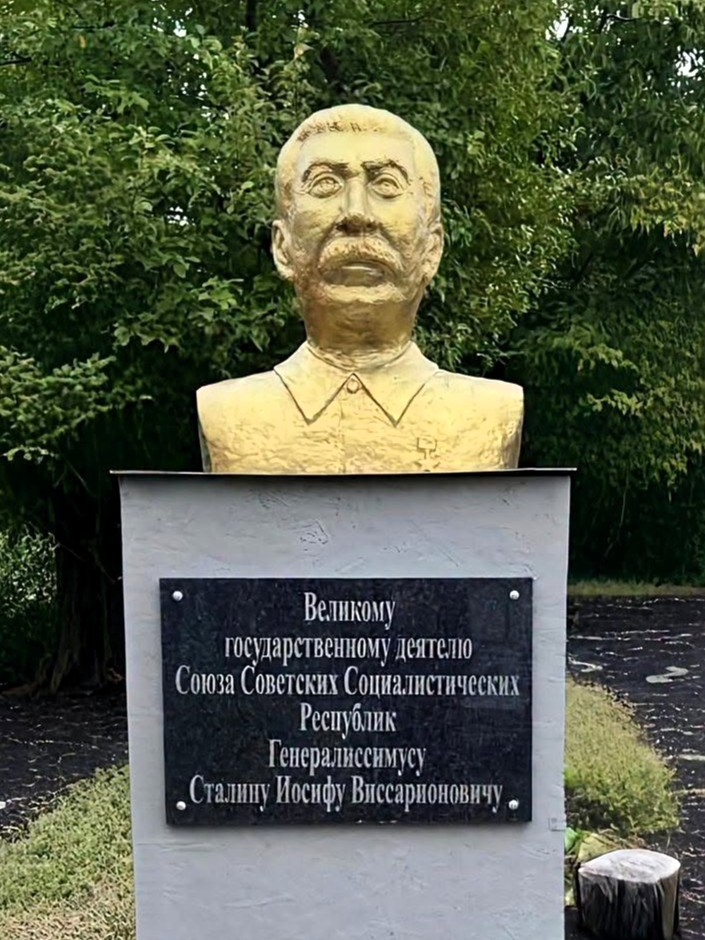 vwrokki's tweet photo. Шедевральная работа! Сохранить в назидание потомкам, историкам и психиатрам! 😁 https://t.co/u9kUrnqD0H