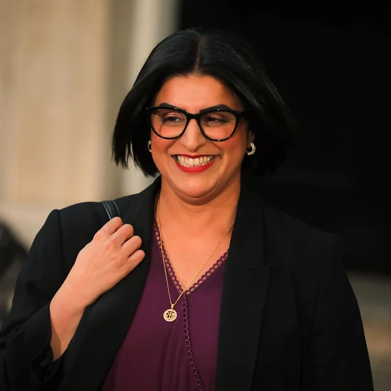 MikeHunt1917343's tweet photo. This Woman is an Islamist and a danger to the UK - DEPORT. https://t.co/Ib6VYgU7d1