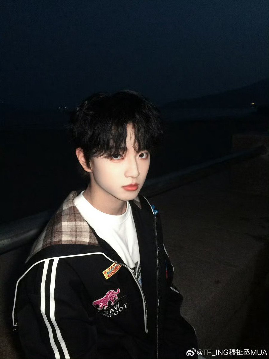 yyajmhappy's tweet photo. Every step carries unique charisma.
ZHICHENG LOREAL SHOW 💫
No one can resist his attractive vibe.
 
#MUZHICHENGxLorealParis
#MUZHICHENG https://t.co/UPgfEMvEO3