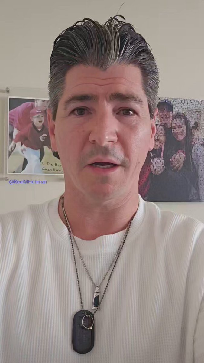 pixeltwelve's tweet photo. Roseanne Barr called her former TV son Michael Fishman a "brainwashed bigot." 

He says he still cares about her, but wants her to take it back or apologize. It started when he defended ABC canceling Roseanne in 2018.

https://t.co/dQnYBoCSQb https://t.co/1GVoxmOtcw