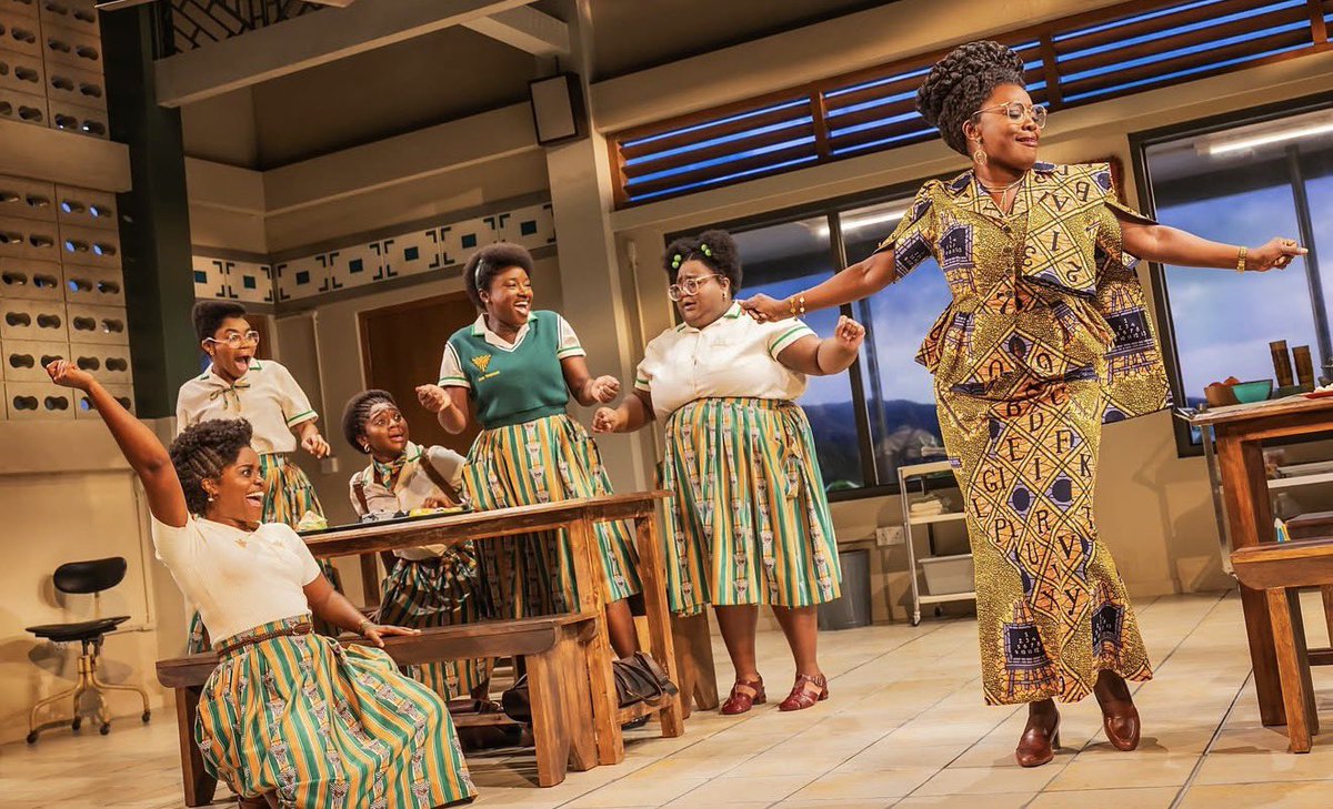 TimesSquareNYC's tweet photo. It’s OPENING NIGHT of School Girls on Broadway at Samuel J. Friedman Theatre in #TimesSquare! 👩🏿‍🤝‍👩🏾🎭🎟️ @MTC_NYC 

#SchoolGirlsBroadway #SchoolGirlsBway #Broadway #NYC https://t.co/zrYjFp6b4L
