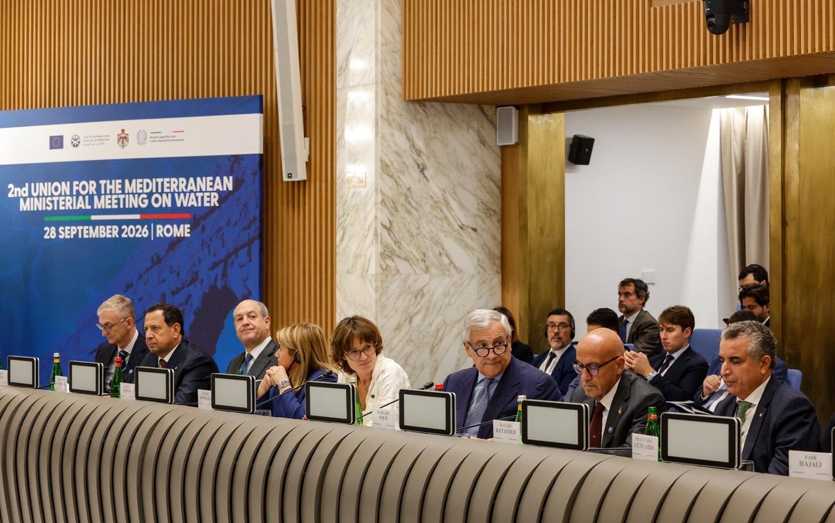 ItalyMFA's tweet photo. Il Ministro @Antonio_Tajani ha aperto oggi alla #Farnesina la seconda Riunione ministeriale dell’Unione per il Mediterraneo sull’acqua @UfMSecretariat, insieme a Giordania  @mwigovjo e Commissione Europea @JessikaRoswall. Un evento che si pone in continuità con il Forum Euromediterraneo dell’Acqua, che si apre domani a Roma.
🗣️“La priorità dell’Italia è fare del Mediterraneo allargato – fino al Golfo e all'India – un'area di pace, dialogo e crescita. La sicurezza idrica a la gestione condivisa dell’acqua sono presupposti fondamentali per questo grande obiettivo. Noi vogliamo trasformare l’acqua da terreno di competizione a strumento di dialogo e cooperazione condivisa”.