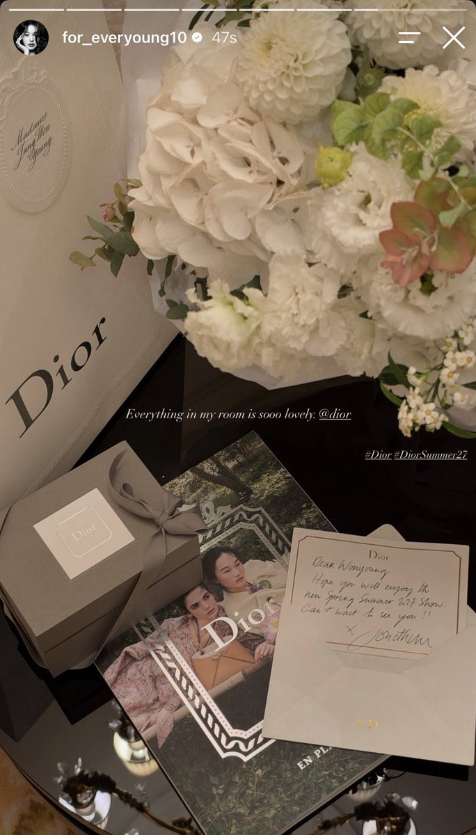 wonyoungcloset's tweet photo. DIOR IS SPOILING WONYOUNG SO GOOD. LOVE IT https://t.co/ayfTHgXBXk