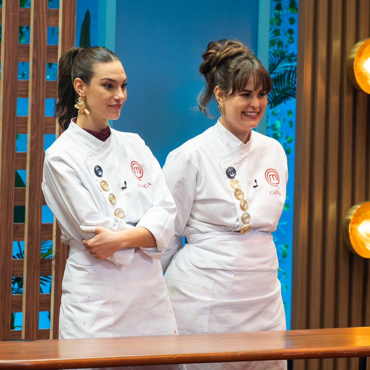 xtrapodcastbr's tweet photo. 🚨Semana de rodada dupla de episódios no Podcast!

Na QUINTA nós falaremos da FINAL do #MasterChefBR e na SEXTA daremos nosso veredito sobre "Wonka: O Bilhete Dourado", novo reality da @NetflixBrasil ;) #WonkasTheGoldenTicket 

Fiquem atentos! https://t.co/GrCHPjCcI4