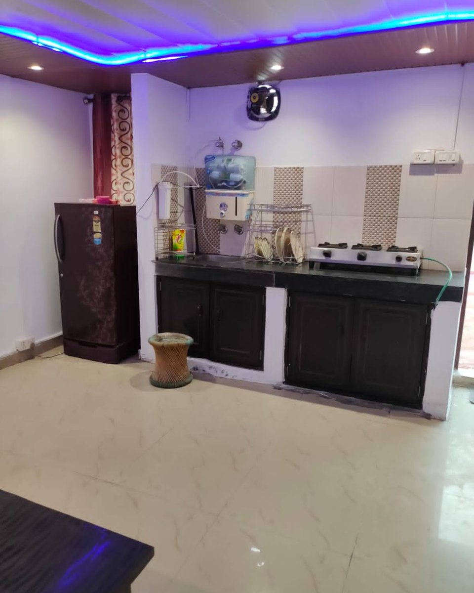 NobukoMarcwxq's tweet photo. 1BHK available in Malviya Nagar, a prime location. Perfect rental flat for students and working professionals relocating to South Delhi. https://t.co/DVZgKd0kEX