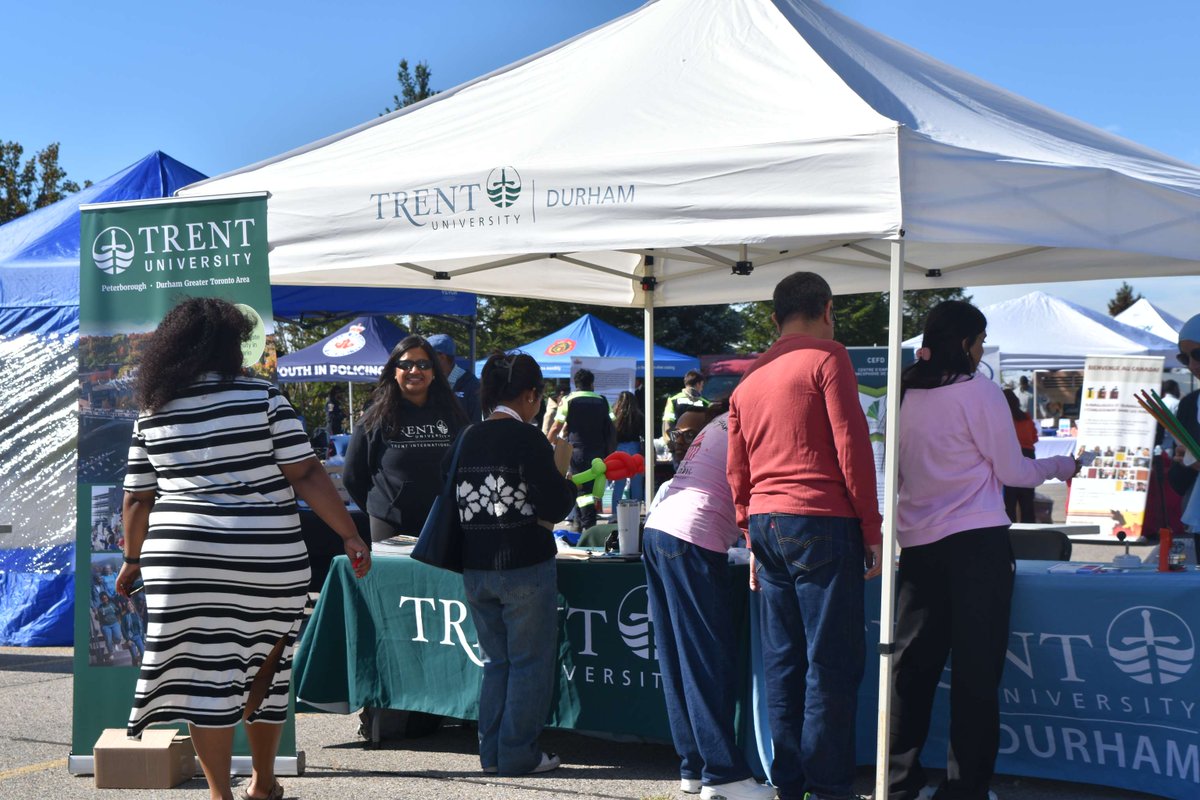denc_canada's tweet photo. Durham Newcomer Day was a hit! Newcomers, families, and community partners came together in Whitby for culture, music, local vendors, and family fun. Thank you to everyone who helped make this celebration of community and belonging a success!
#DurhamNewcomerDay #WelcomeToDurham https://t.co/LrdgOklBrd