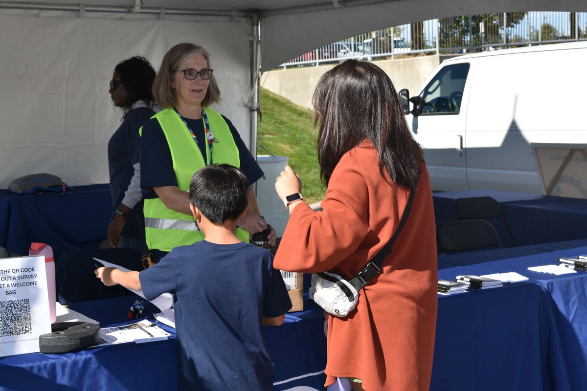 denc_canada's tweet photo. Durham Newcomer Day was a hit! Newcomers, families, and community partners came together in Whitby for culture, music, local vendors, and family fun. Thank you to everyone who helped make this celebration of community and belonging a success!
#DurhamNewcomerDay #WelcomeToDurham https://t.co/LrdgOklBrd