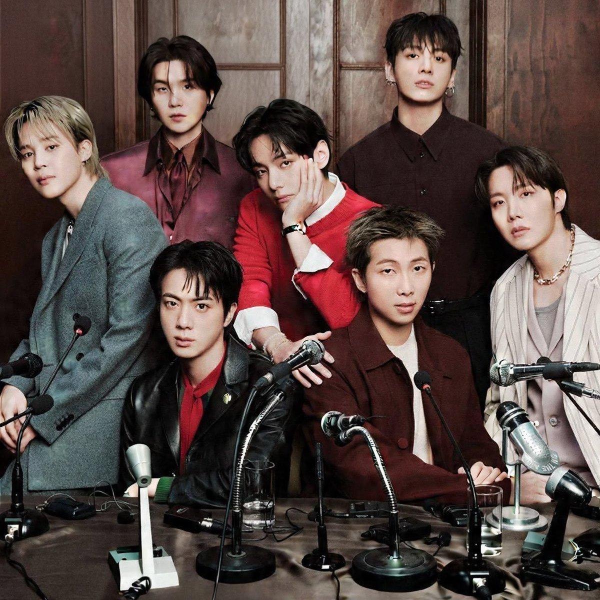 TheePopCore's tweet photo. Despite not even attending, BTS were among the MOST mentioned celebrities at this year’s VMAs, with over 1 MILLION mentions on X alone. https://t.co/M7lBQn0lp9