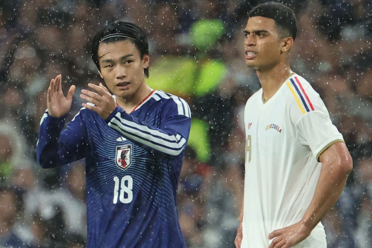 juanlp40's tweet photo. #AmistososInternacionales Res Finales: #Japon 🇯🇵 2(Ayase Ueda x2, el segundo de penal) - #Venezuela 🇻🇪 1(Kevin Kelsy), #CoreadelSur 🇰🇷 1(Lee Kang-In) - #Uruguay 🇺🇾 4(Darwin Núñez x2, Giorgian de Arrascaeta, Guillermo Varela) https://t.co/1uzrH0VZ8e