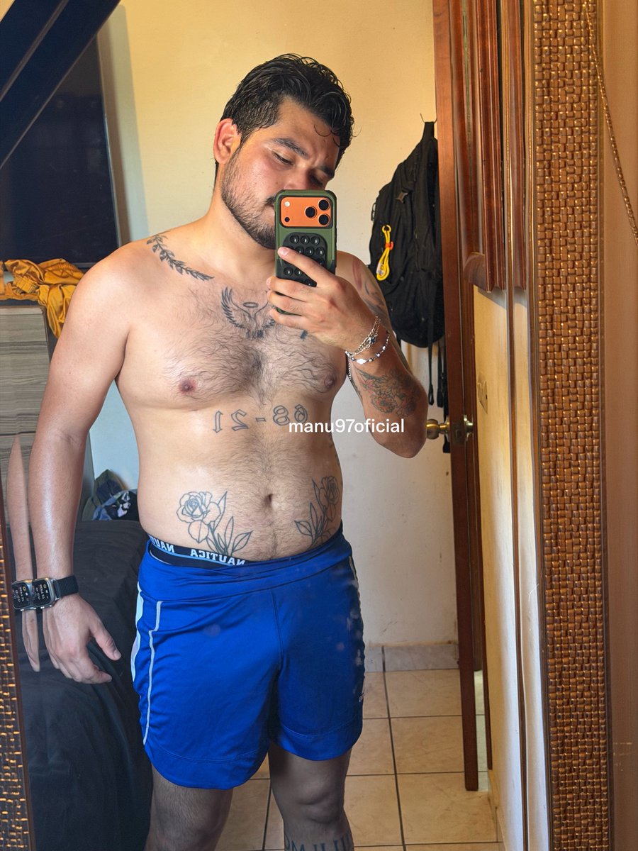 manu97oficial's tweet photo. Muñeco con accesorios incluido https://t.co/RqlpKvN8jV