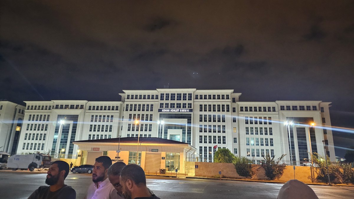 btrpnc03's tweet photo. İşkencecisiniz @AdanaEmniyeti! Vallahi günün birinde bu ülkeye adalet geldiğinde her işkenceci bu binada hesap verecek, yargılanacak!

Başta da işkenceci müdür yargılanacak! Allah zalimlerin, işkencecilerin belasını versin!

AkpDönemi ZulümDönemi
LanetOlsun BöyleAdalete
#YargıEliyleZulüm