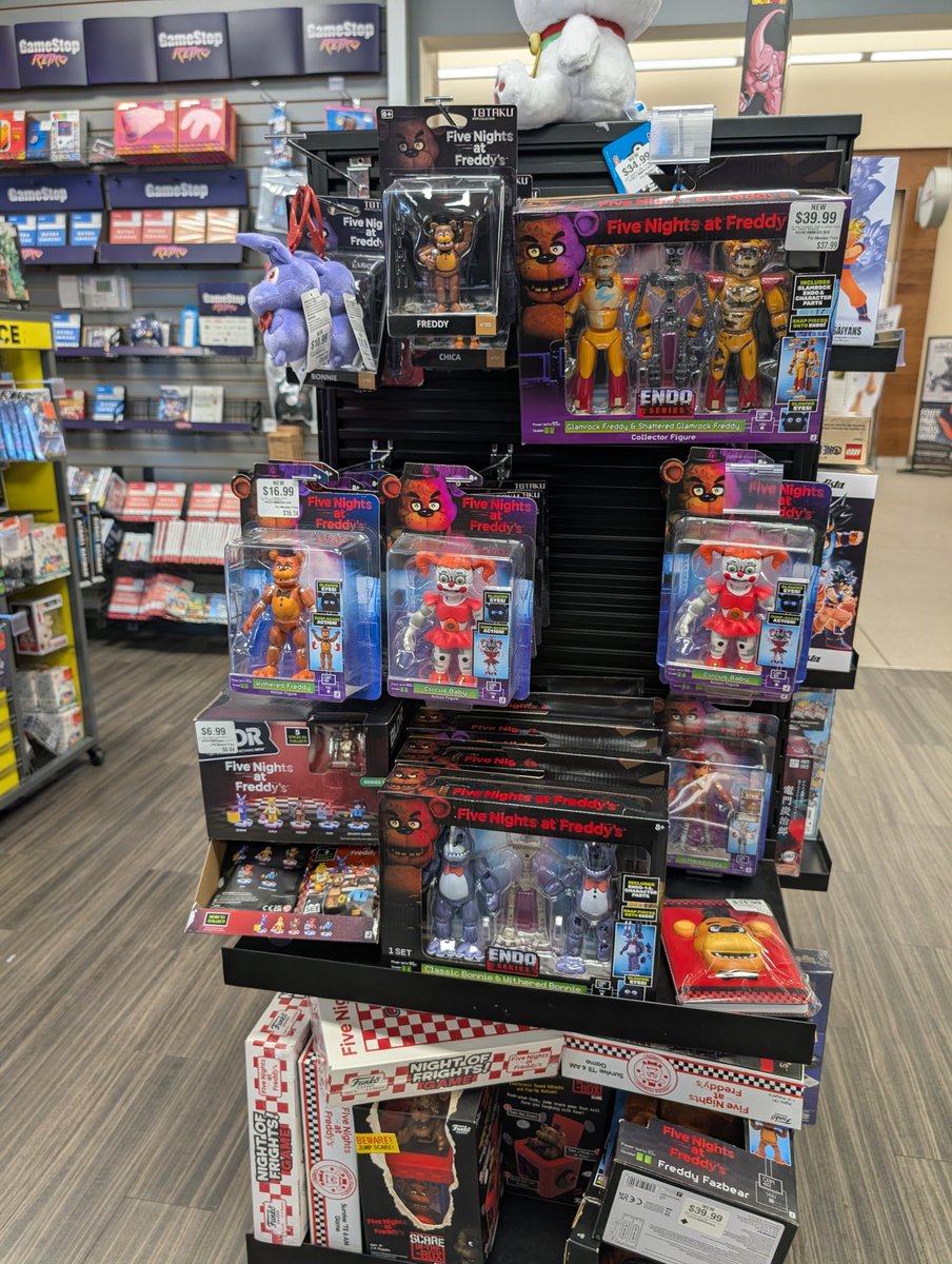 Jay12163757997's tweet photo. GameStop had WAY more FNAF stuff than usual this time! 👀 They had so many Classic Bonnie Endo packs, but still no Foxy… 😭 I did find Dandy though

I’m heading to another GameStop soon to see what they have, so hopefully we can find him! Video coming soon https://t.co/rkzRO4GJmz