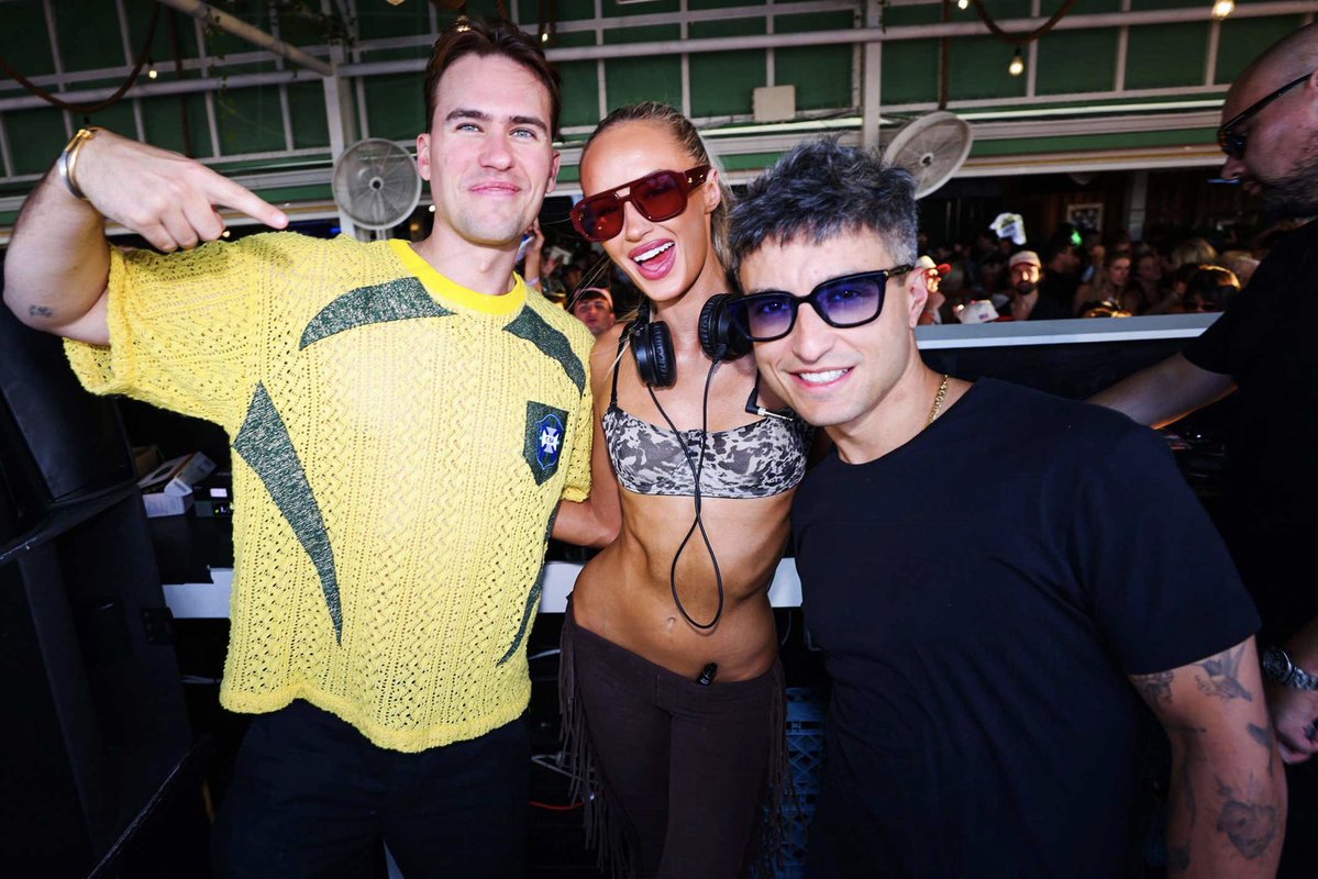 worldREDEYE's tweet photo. PHOTOS UP - Palm Tree Club Miami Fall Season Opening with Loud Luxury
https://t.co/BOJKrWs9tX https://t.co/hWc6f1CFKj