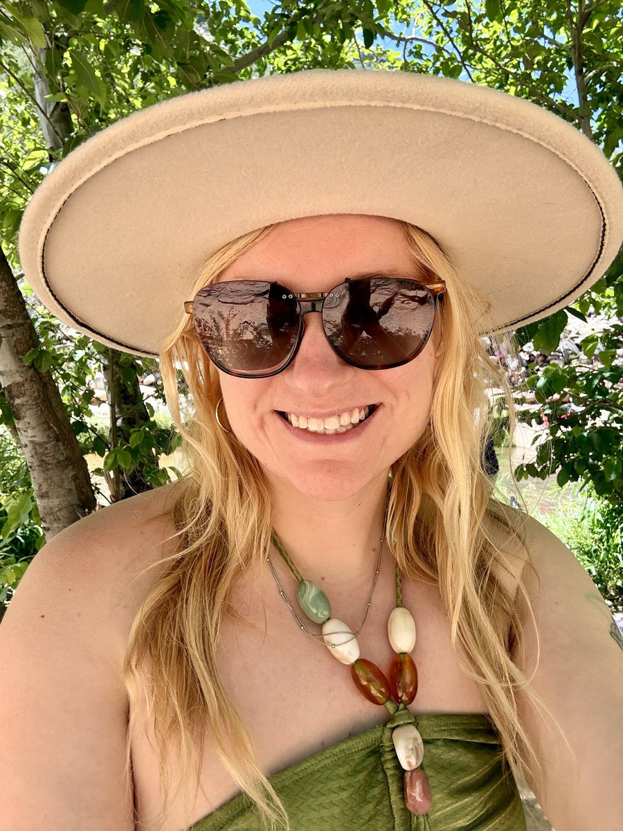 LauraBeckerReal's tweet photo. Ex-trans Healing 7 years post detrans.

Even though I don’t have breasts, I feel more comfortable in my female body than I ever thought were possible. 

Repost to show any teenage girl who thinks she’ll always be trans how much easier it is to accept your body than live a lie. https://t.co/RSW6G1pSN4