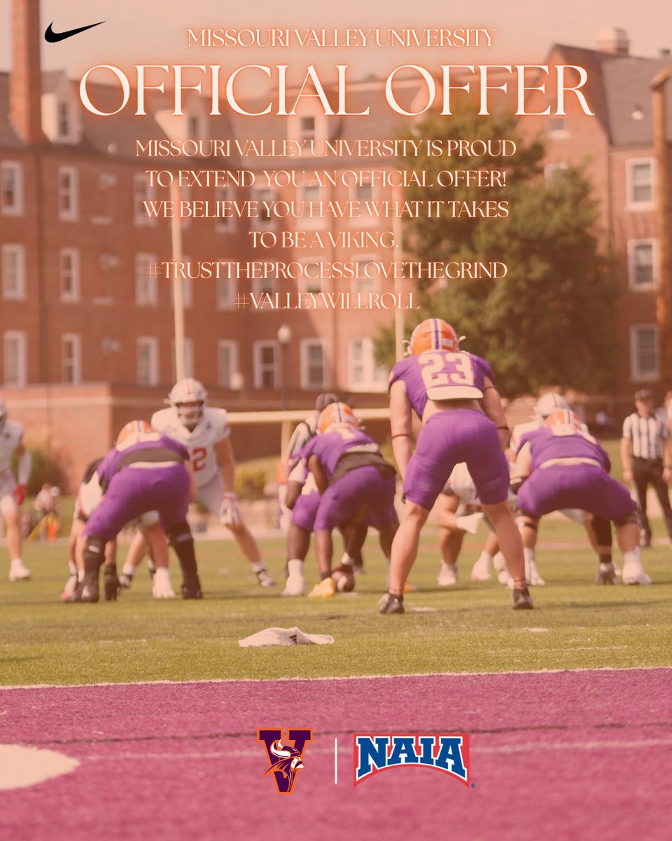 TyRobertslyau's tweet photo. After a great visit and conversation with @Coach_Griffin32 I am happy to receive my first offer from @MovalFootball 
@SDAll_In @CoachTwan314 @One11Recruiting @CoachLeppke @JPRockMO https://t.co/if28WwVSdi