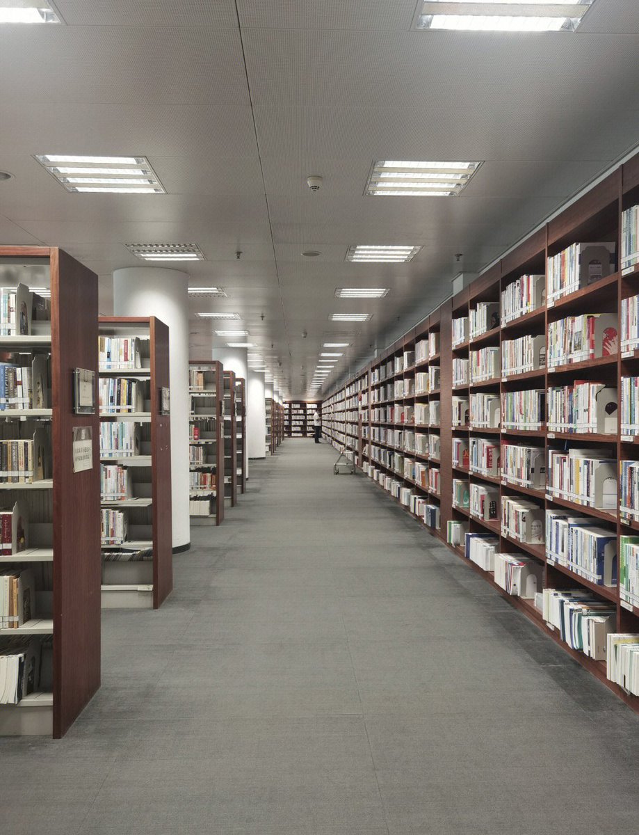 dbrtlaqja's tweet photo. [Liao Queya Library has a new book display, it’s so cool!]， https://t.co/5pk9KjHDbo