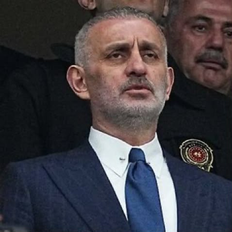 mknews_tr's tweet photo. 🚨 İbrahim Hacıosmanoğlu: “Biz bu oturduğumuz yerden ancak Cenab-ı Allah canımızı alırsa kalkarız.” https://t.co/zsG6fxWY4a
