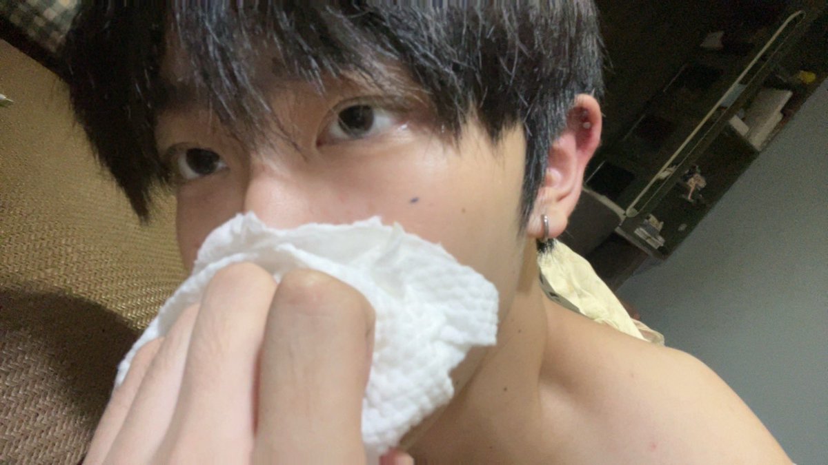 etebw1's tweet photo. 想谈恋爱了有木有交朋友的
#男同 #gay #bottom #恋爱 https://t.co/TeFBSYktw2