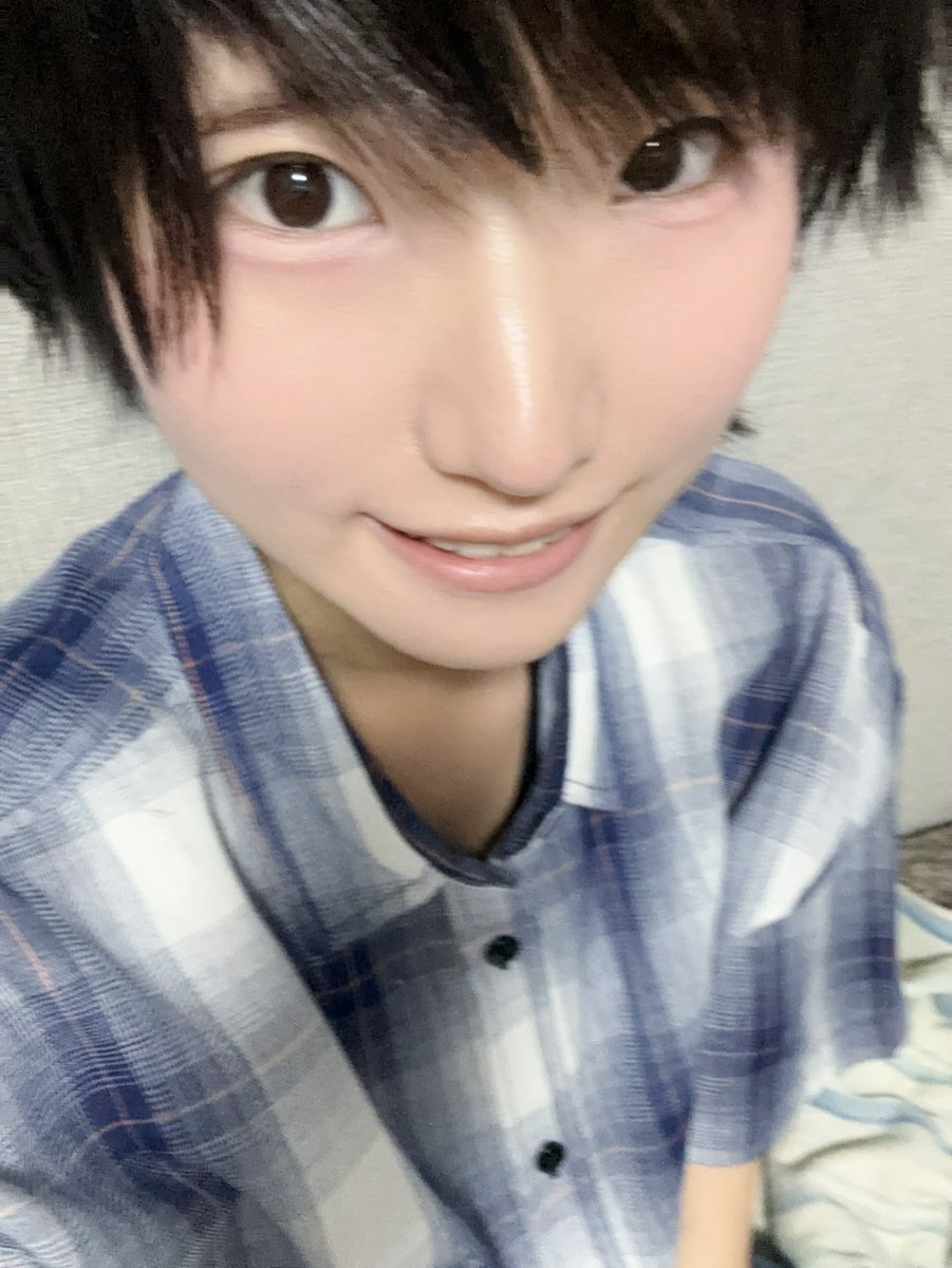 Noir_Cafe_BAR's tweet photo. 新人執事紹介☕️

名前:猫目うさぎ🐇
@usausa_noir 
お話を聞くのも,話すのも大好きです!君と仲良くなりたいな!

誕生日:6/29
年齢:22
MBTI:ISFP
好きな色:白,ピンク
好きな飲物:オレンジジュース,ココア
好きな食物:いちご
好きなキャラ:ハチワレ,ちゃんぺん
趣味:ピアノ,フルート,アニメ鑑賞,そろばん https://t.co/Z5QYywe8g3