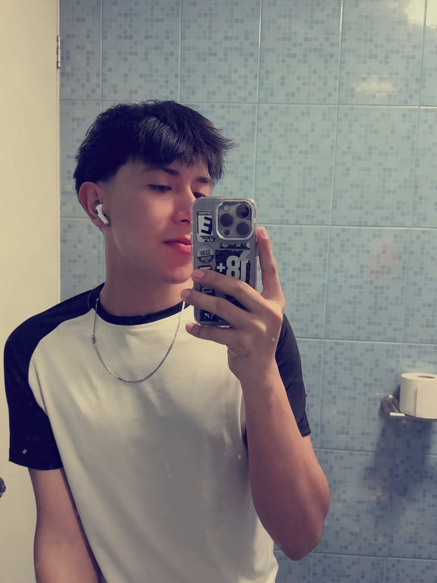 vou_star's tweet photo. @TwinksEdoMex 
en insta | en x 
necesito una preñada 🍆💦
quien para? 
https://t.co/aPWZYH3WS8 https://t.co/7SIdYwa7eq