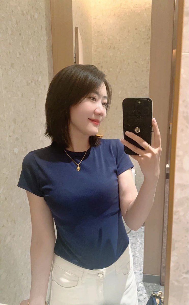 joelfx17's tweet photo. 不是卖的，想着试着约下，最重要的是不打扰彼此的家庭,要懂得分寸感，千万不要来变态 https://t.co/WKA2maskQ9
