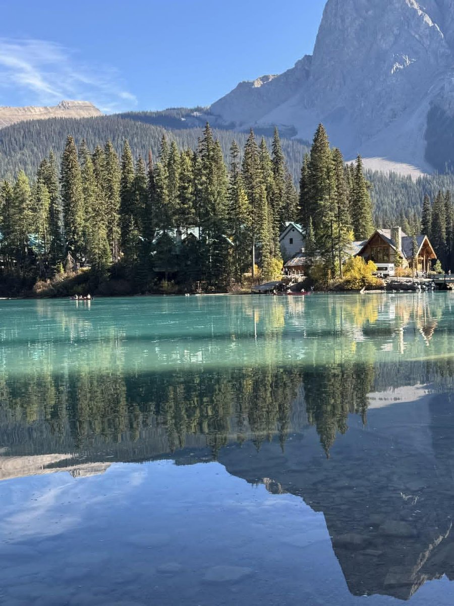 NaturalEye78321's tweet photo. 📍 Moraine Lake, Banff National Park, Canada 🇨🇦 https://t.co/aVjdbe4pP0