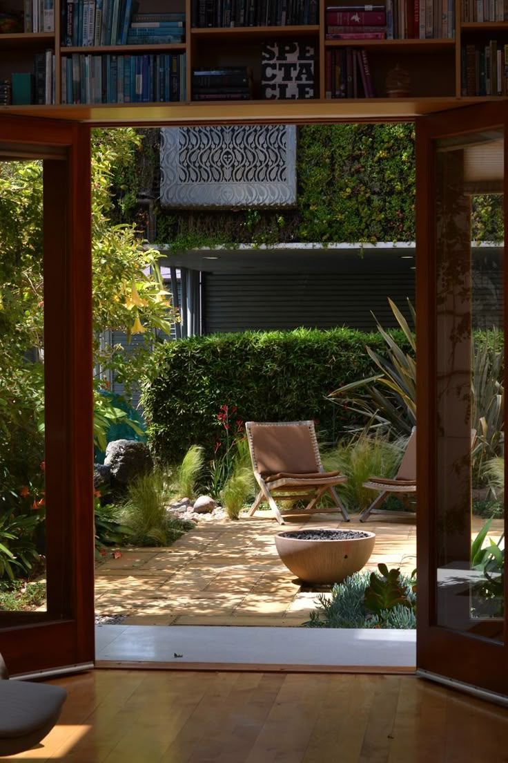 greenvibe's tweet photo. If we want peace where we live, a little green and a little nature is enough. https://t.co/60VoIVswDD