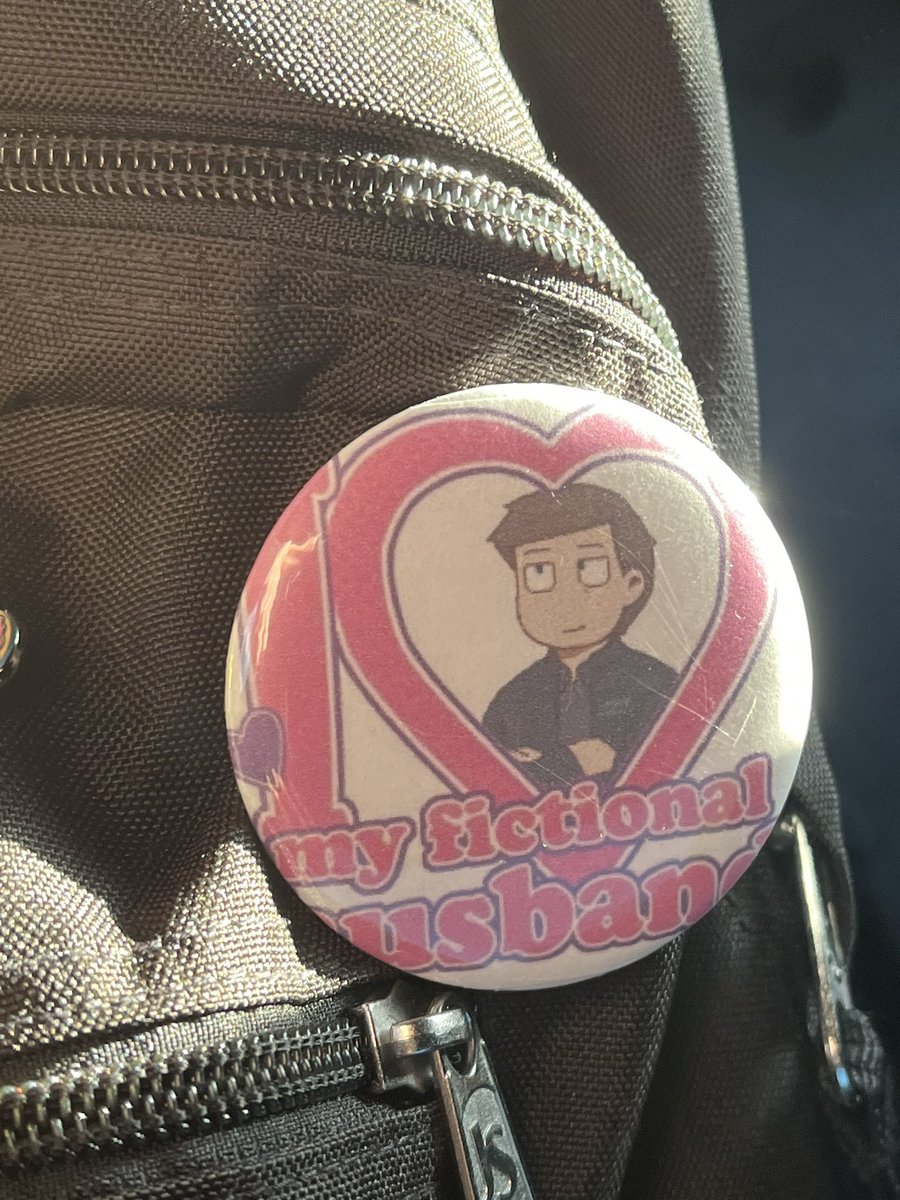 DavidwasFound's tweet photo. I brought lee on my backpack again, he brings me so much comfort #clinicaltrialgame https://t.co/F4pV4ycRNq