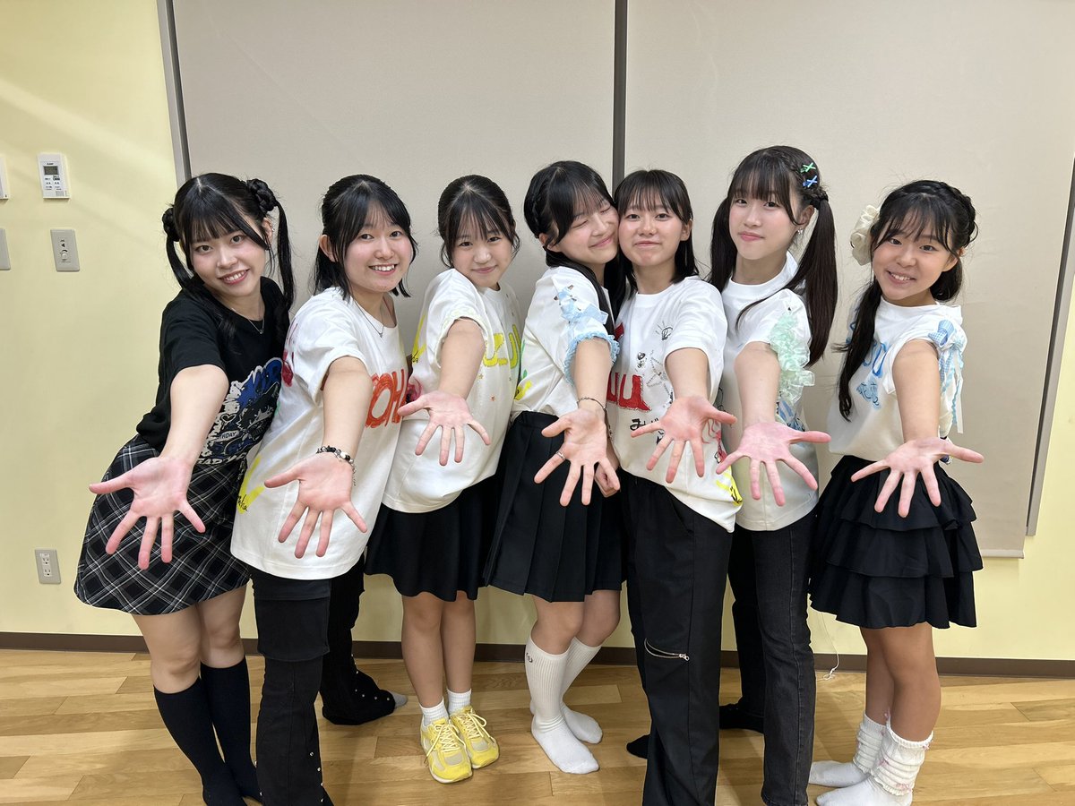tohai_staff's tweet photo. #東俳日記 

本日も #ぱれっと〜く のご視聴
誠にありがとうございました︎🐺💕︎︎

アーカイブはこちら
▷▶︎▷ https://t.co/3B7nqq7Qx8

#GEKIDANTOHAIFANMEETING 後
初の生放送📺✨️
たくさんのコメント
ありがとうございましたっ！！

ワードウルフと胸きゅん企画🙂‍↕️⟡.·
超最強なぱれっと、いかがでしたか？