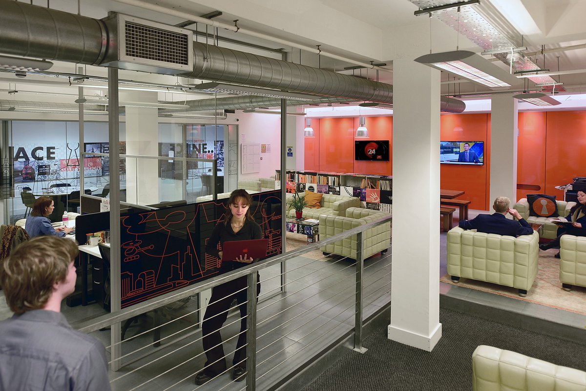 HideawayWork's tweet photo. Tired of #WFH? Our Hot Desks/Fixed Desks give you the professional space you need and a chance to network. Give us a call. #sw16 #coworking #meetingrooms https://t.co/a5FemLEmRh