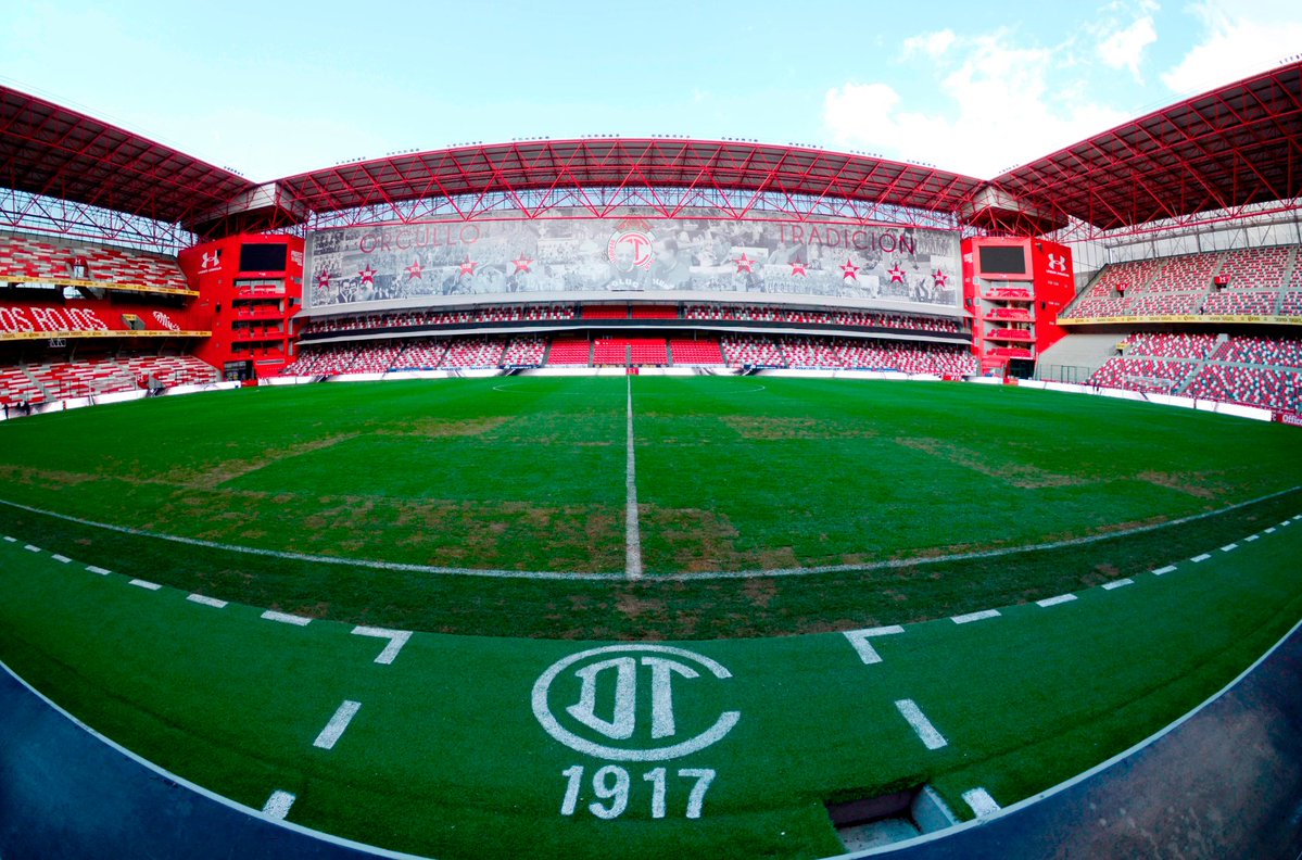 MXESTADIOS's tweet photo. La zona de plateas del Estadio Nemesio Díez.
Una de las mejores secciones para ver futbol en México.
La cercanía al campo y la comodidad de sus asientos le dan un alto nivel. https://t.co/oYCTdcmjSF