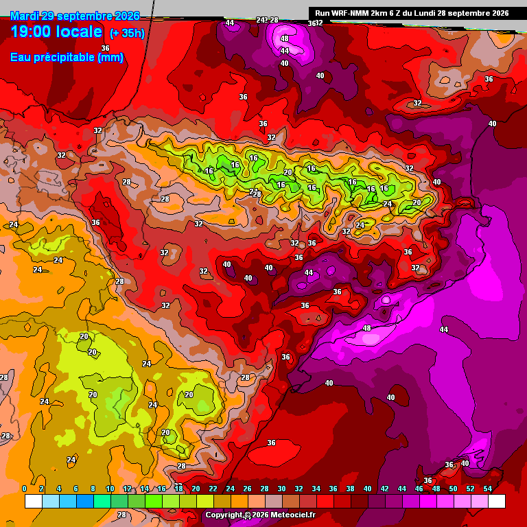 MeteoElpito's tweet photo. Potencial per tenir aiguats torrencials demà dimarts.

Us ho explico en el següent enllaç:

https://t.co/S39bTRQitQ https://t.co/22A8dIlHRN