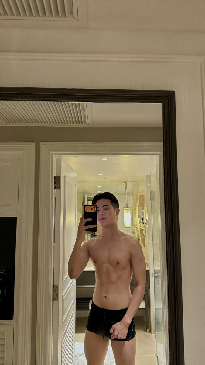 rabbitbunnyt's tweet photo. ไม่อยากกลับไปทำงานเลย https://t.co/i0UgiB7krQ