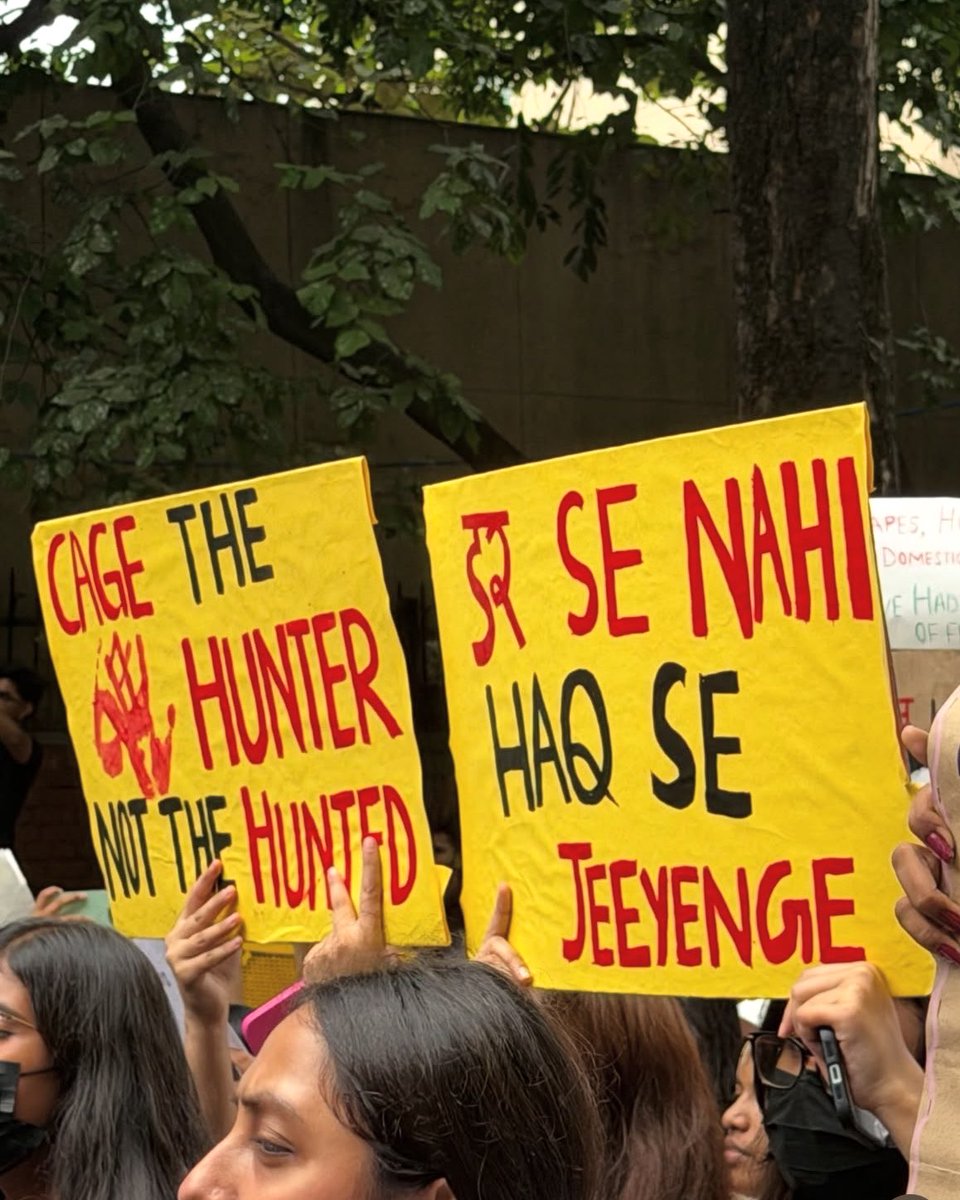 aphrodite__20's tweet photo. The scenes at Arts faculty and the whole north campus today was surreal !!! https://t.co/8DKyC95Vya