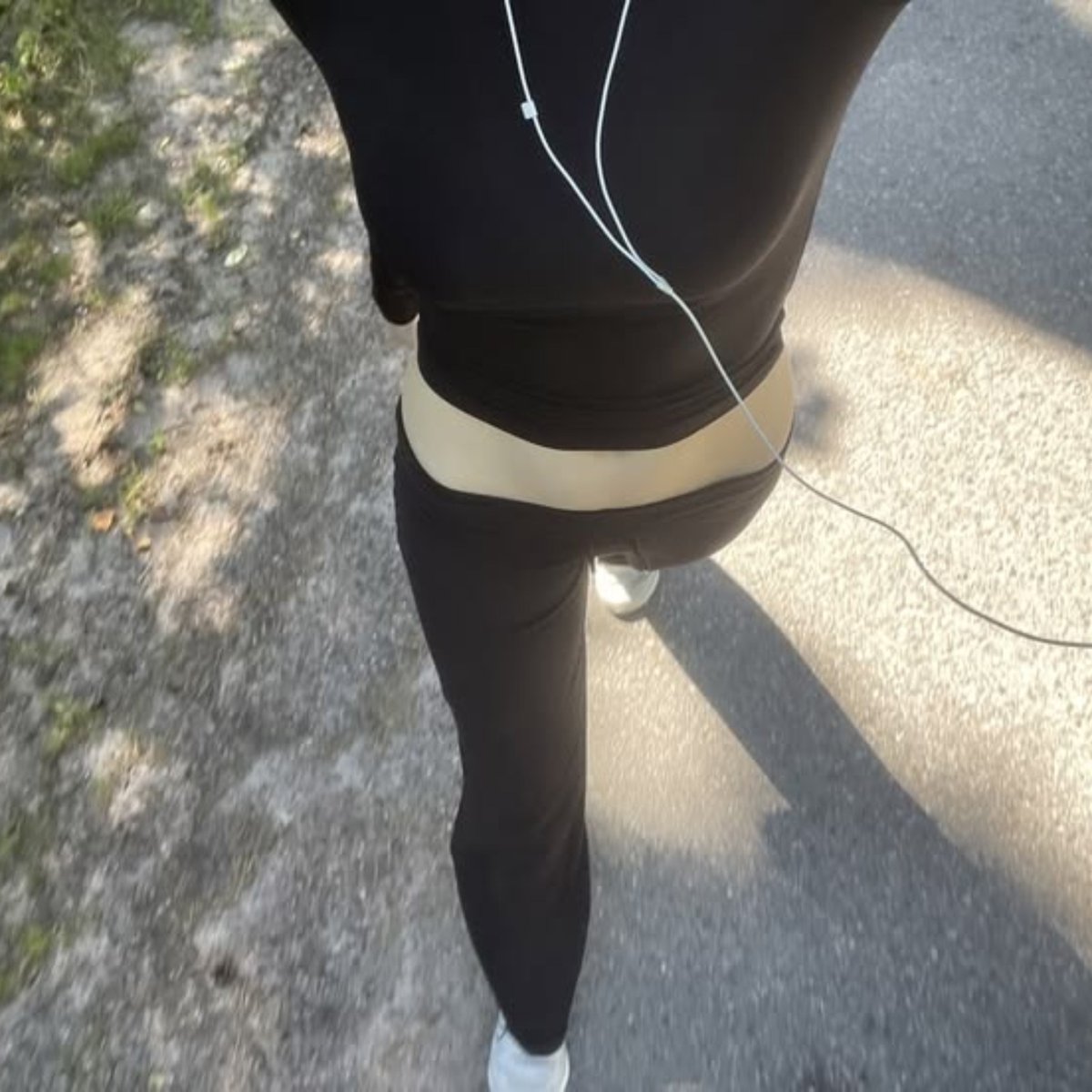 asherexic's tweet photo. ᢉ𐭩 #qotd : how many steps do you get in a day? 

#edrtwt #thinspo #ricecaketwt #ed https://t.co/DtL5uGNley