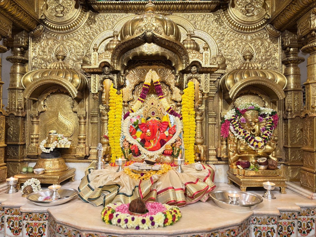 MoryaVibes's tweet photo. गणपती बाप्पा मोरया🌸 मंगलमूर्ती मोरया
🙏Ganapati Bappa Moraya🌸
🙏Mangalmurti Moraya
28/09/2026 https://t.co/jFeA0Xtdqo