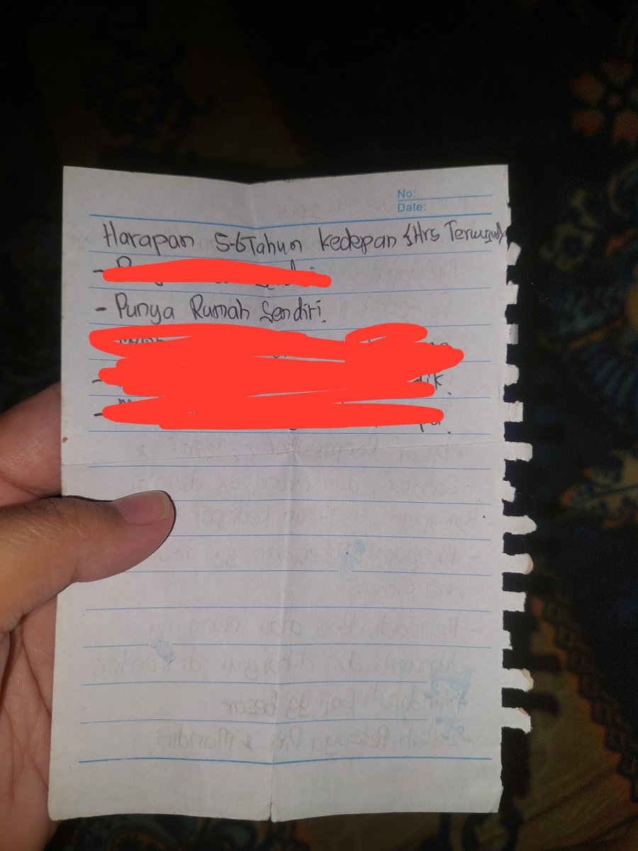 alliswellmee's tweet photo. Ternyata hidup tak semudah tulisan tangan sewaktu diumur 18 tahun 😌😌😂 https://t.co/kclGQFZuGD