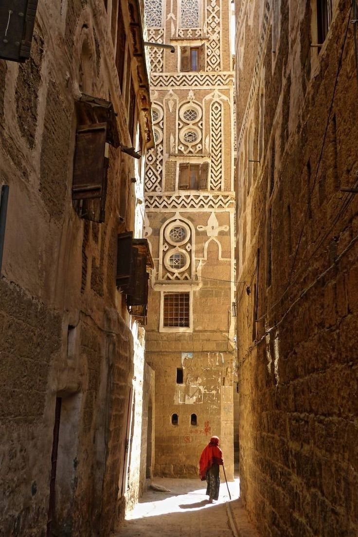 aseelswaid9's tweet photo. The beauty of ancient Yemeni architecture https://t.co/HQftAQdovb