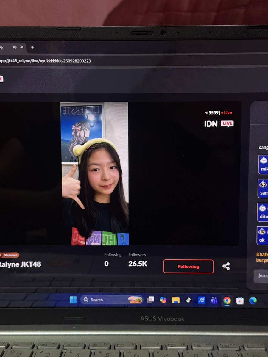VarrysSyahrir_Y's tweet photo. thanks live nya tudeyy, maaf ya tdi tiba tiba pose lawas😭😭😭
siapa yg bilang my lisa medan gitu woikk baiwann hok sini😡😡
jangan pikirin apa yg org bilang ya cill, jadilah dirimu sendiri🫶🫶 @.Ralyne
#RaLive https://t.co/KeUD1hp5pV
