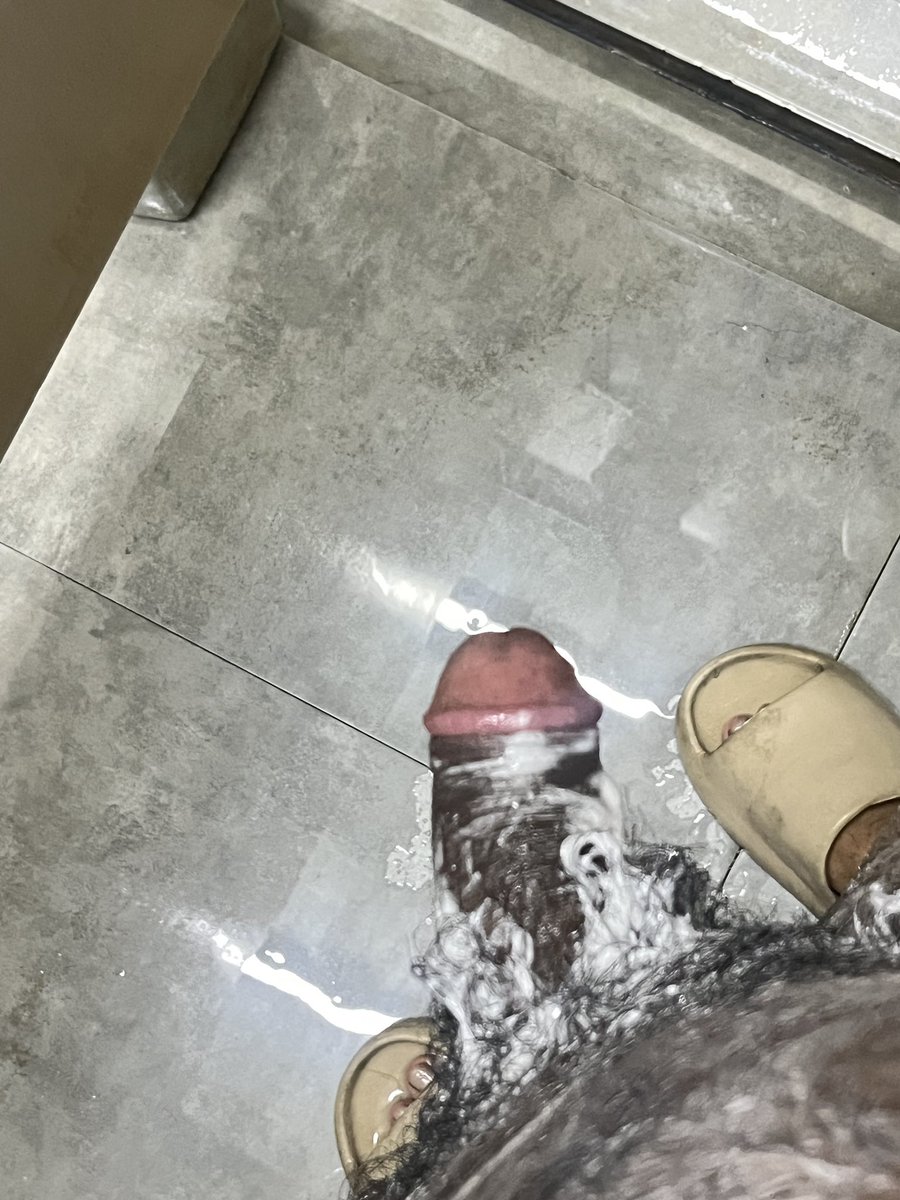 Flukk54's tweet photo. มาแอบดูผมอาบน้ำไหมคับ #ลาดกระบัง https://t.co/Gl2fYsIcZp