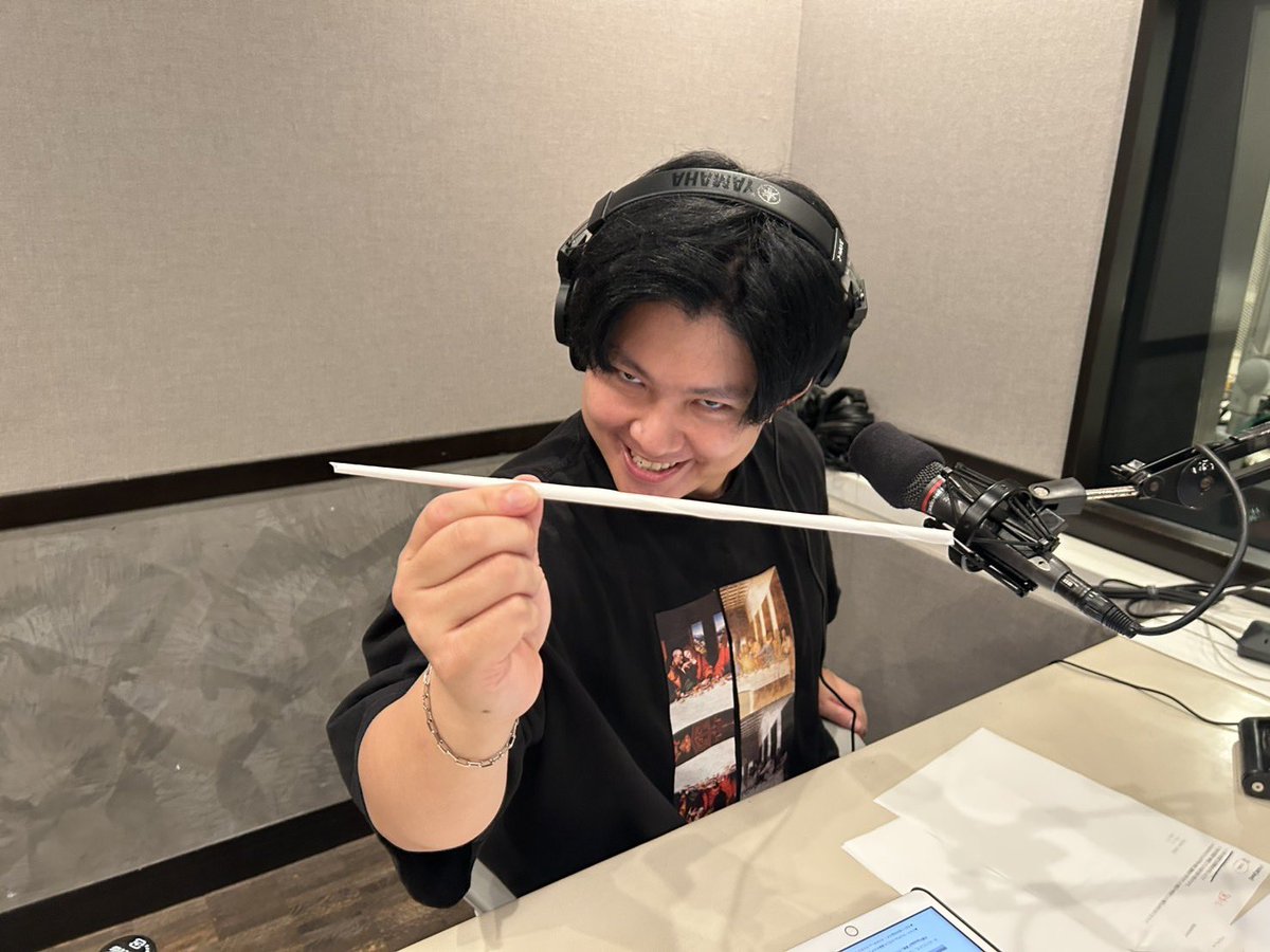 JWAVESPARK's tweet photo. 📢< #sumika のSPARK #スミマン

片岡＆小川コンビで放送中📻

おがわたかゆきの特技
紙をカッチカチに丸める🌀

#sp813 #jwave https://t.co/WOZt5TFUaG