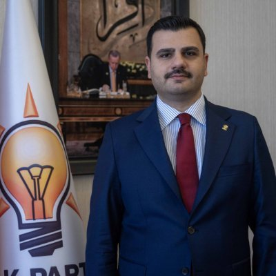GazeteFont's tweet photo. Çiğli Belediye Başkanı Onur Emrah Yıldız’ın, AKP Genel Sekreteri Eyyüp Kadir İnan ile Ankara’ya gittiği öğrenildi. 

Yıldız’ın AKP’ye geçeceği iddia edilmişti.

(Sözcü) https://t.co/x0wy97INdq