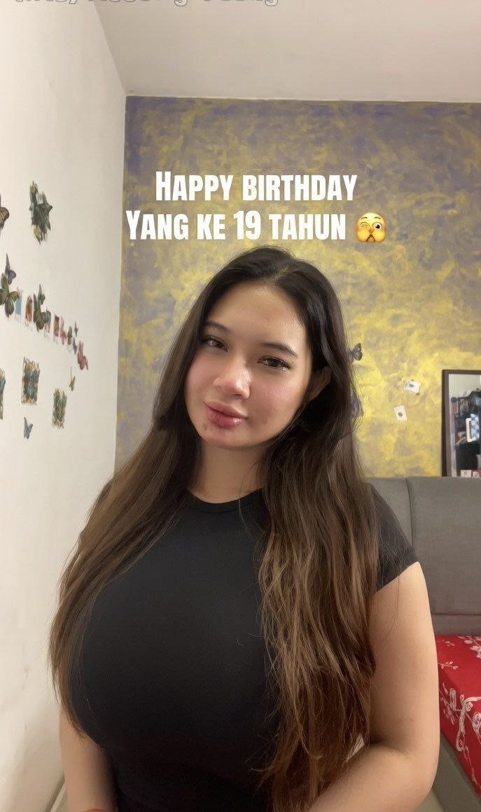 criisze's tweet photo. HBD Jessica 

https://t.co/Yrw18yDsjy

https://t.co/i0QFItUFiA

https://t.co/7cyAW0Vm0K

https://t.co/Zb7pwy5NDv

https://t.co/Q53g2uWt7T

https://t.co/XeTFwNhJrl https://t.co/IVzLWpPIs0