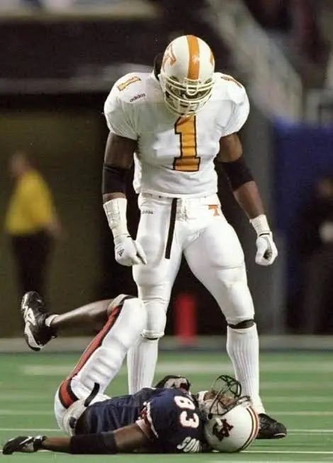More_Issues's tweet photo. #AuburnHateWeek https://t.co/jp5D54e4Kr