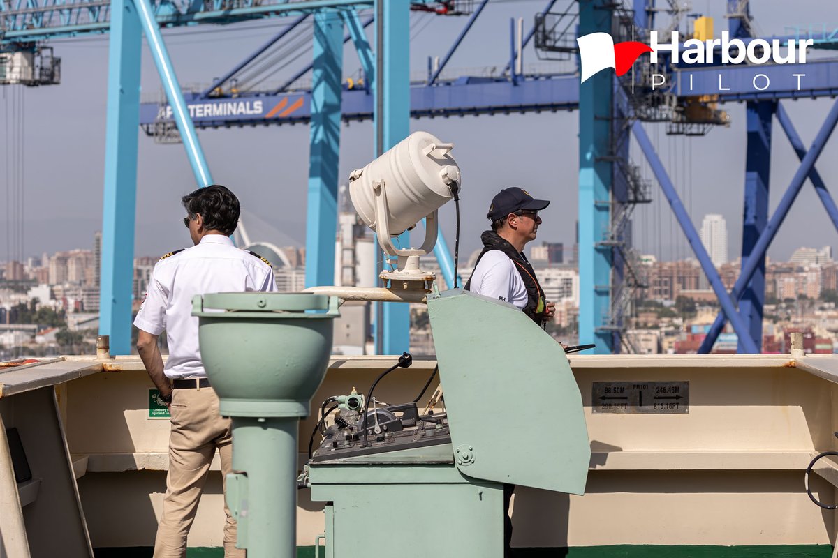 PilotHarbour's tweet photo. Pilot and master Seaspan Beauty outbound Valencia.
#port #shipping #HarbourPilot #transportmaritime #portoperations #globaltrade #globalshipping #maritimephotography #maritimestrategy #merchantmarine #imohq #impa #empa #maritimepilot #internationalmaritimepilots #noshippingnoshopping
@empapilots
@AlgecirasPilots
@practicospuerto
