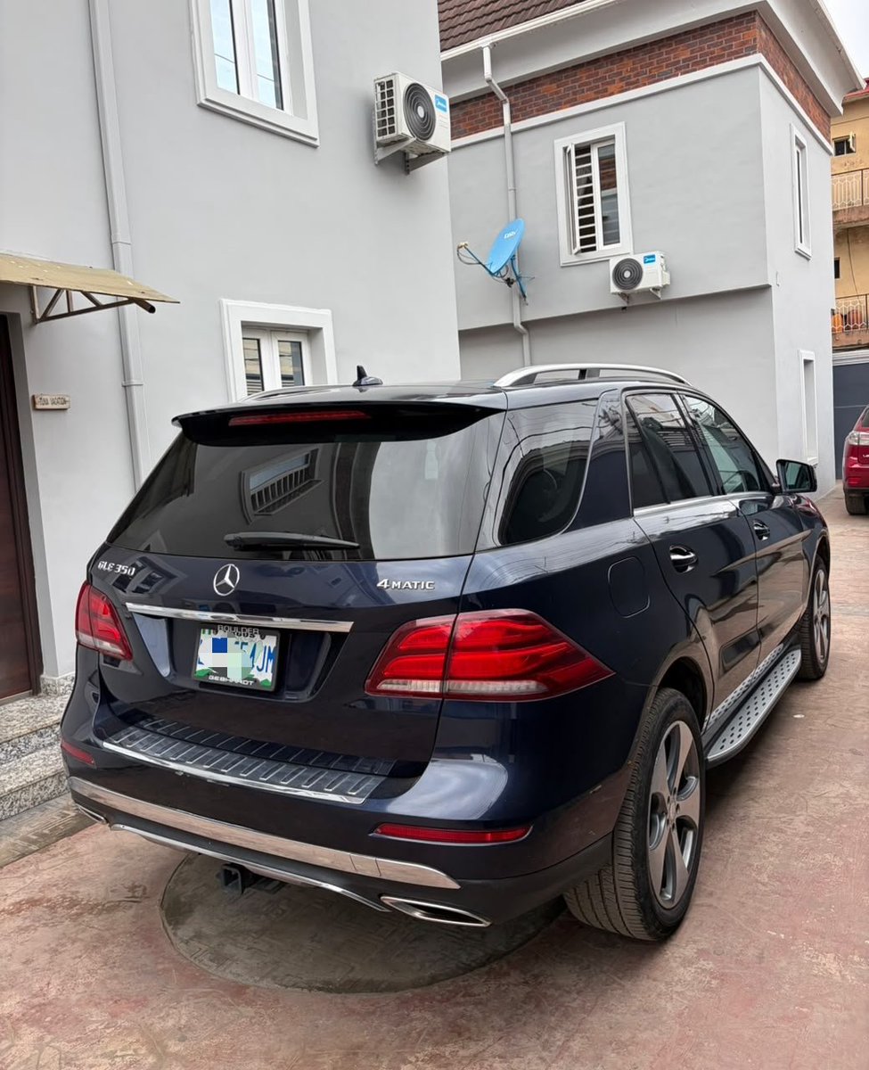 onxmotors's tweet photo. Good deal. 

8 months Registered 2016 Mercedes Benz GLE350. 
Still Toks 
Full option with panoramic roof. 2025 Entry

23M Cash 
Location: Yaba https://t.co/TSXBrohIDM