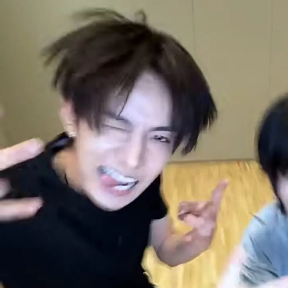 mochievvn's tweet photo. This heeseung 🤤 https://t.co/Jogw8O1PFx