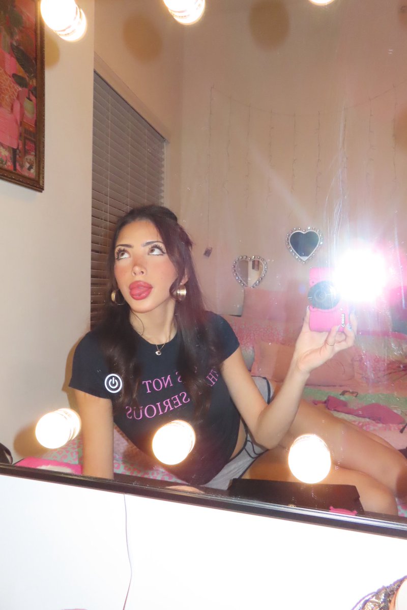 brooklynxmiller's tweet photo. finally 18 🥹🎀
this is kinda scary lol
enjoy the link in my biooo 🤭 https://t.co/DExvOnj9KV